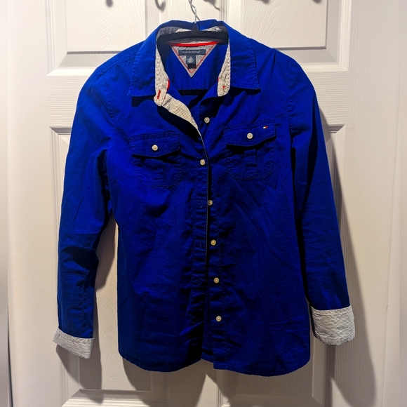 Tommy Hilfiger Women's Medium Top - Picture 2 of 3